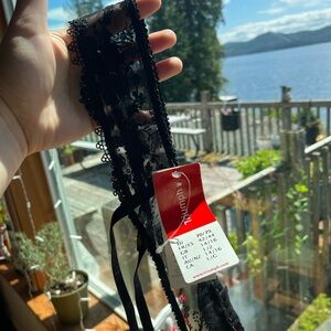 Black floral mesh lace garter belt, new with tag, US size 10/12